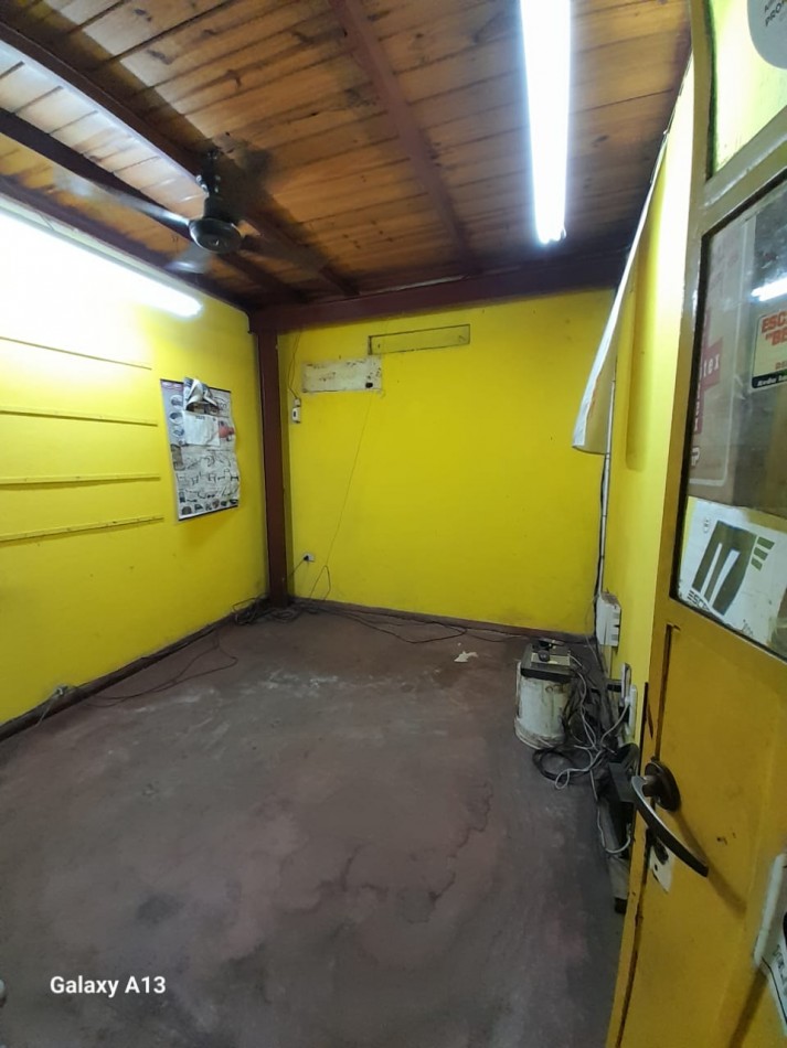 GALPON EN VENTA - LAVALLE CASI BUSTAMANTE