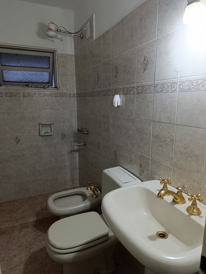 SE VENDE DEPARTAMENTO - FRANCISCO DE HARO CASI AV. ALEM