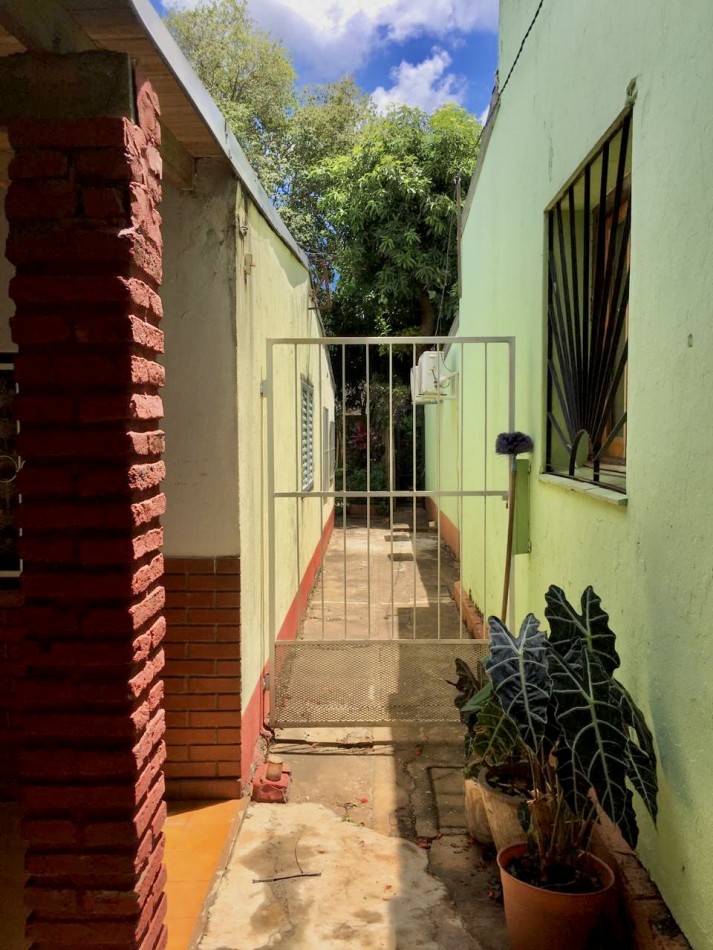 Propiedad sobre Av. Tambor de Tacuari - Excelente ubicacion