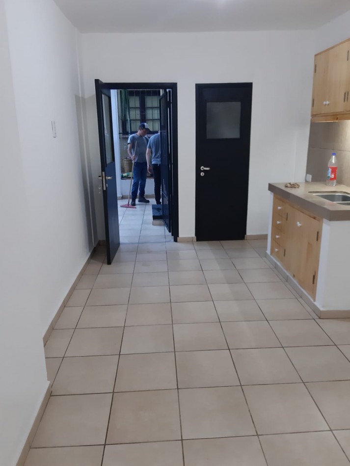Departamento en Planta Baja - Av. Blas Parera y Morcillo