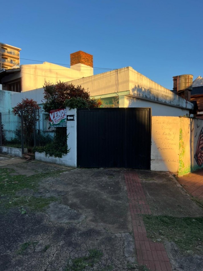 Casa en esquina en Villa Sarita