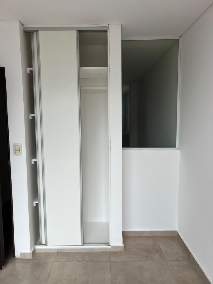 Departamento en alquiler - Excelente ubicacion con vista al rio