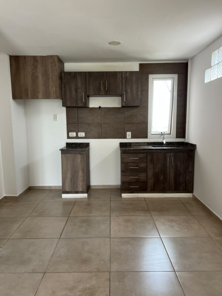 Departamento en alquiler - Excelente ubicacion con vista al rio