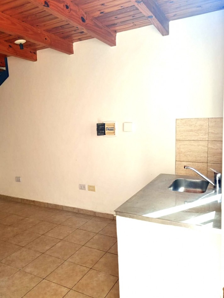 DEPTO TIPO DUPLEX EN ALQUILER $300.000