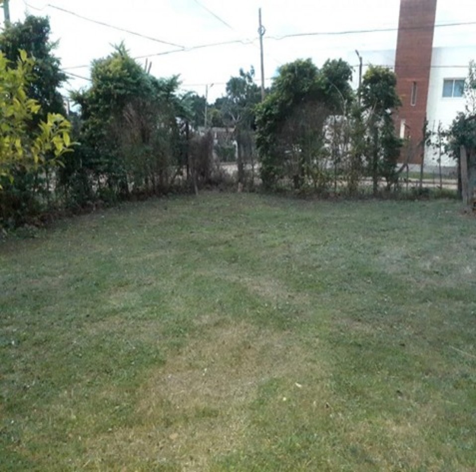 Casa en venta - Zona Av. Lopez y Planes y Jauretche. 1 DORM. USD 50.000