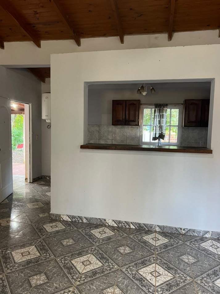 CASA EN ESQUINA EN VENTA. USD 50.000