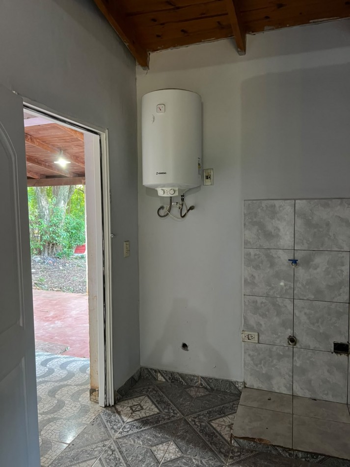 CASA EN ESQUINA EN VENTA. USD 50.000