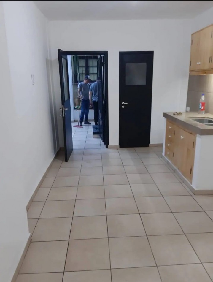 DEPARTAMENTO EN ALQUILER - PLANTA BAJA- $500.000